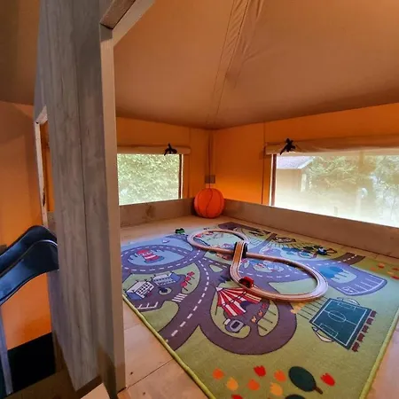 Campismo de Luxo Safaritent, Medley Lodge, 7 Personen Putten