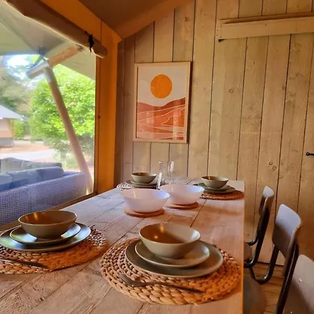 Campismo de Luxo Safaritent, Medley Lodge, 7 Personen